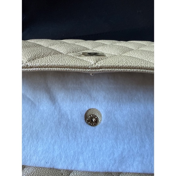 NEW NIB CHANEL Iridescent Beige Caviar Classic WOC Wallet On Chain Gold Hardware - Picture 4 of 12